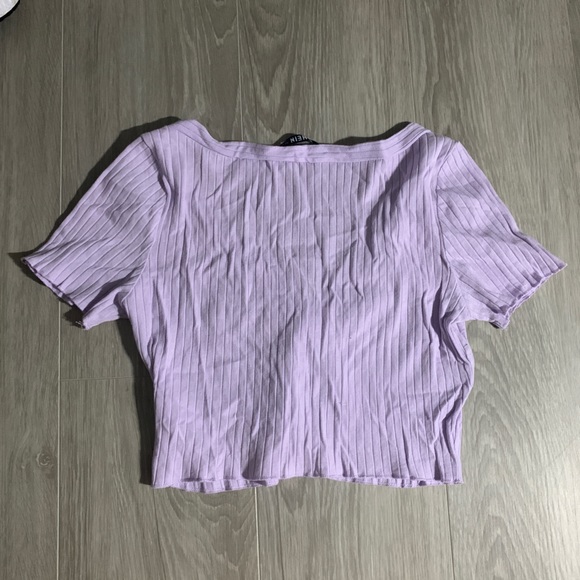 cute lilac purple tee crop top - Picture 2 of 4